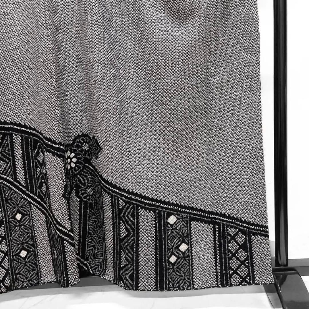 訪問着 総絞り 菊 縦縞 伝統和模様 モノトーン 着物 124a d - メルカリ