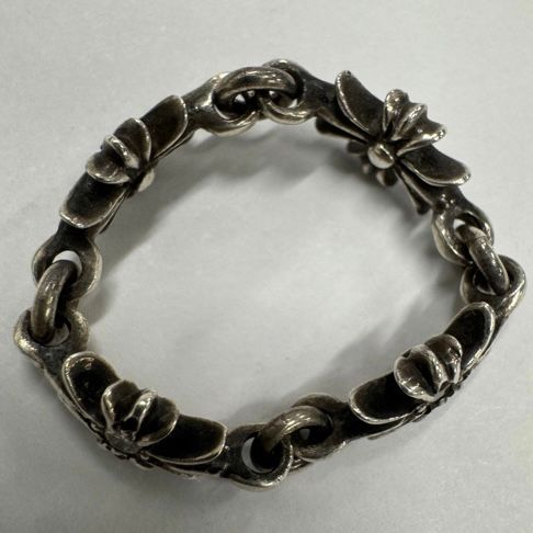 クロムハーツ タイニーECHプラス パヴェダイヤ リング 指輪 シルバー クロムハーツ タイニーECHプラス パヴェダイヤ リング 指輪 シルバー