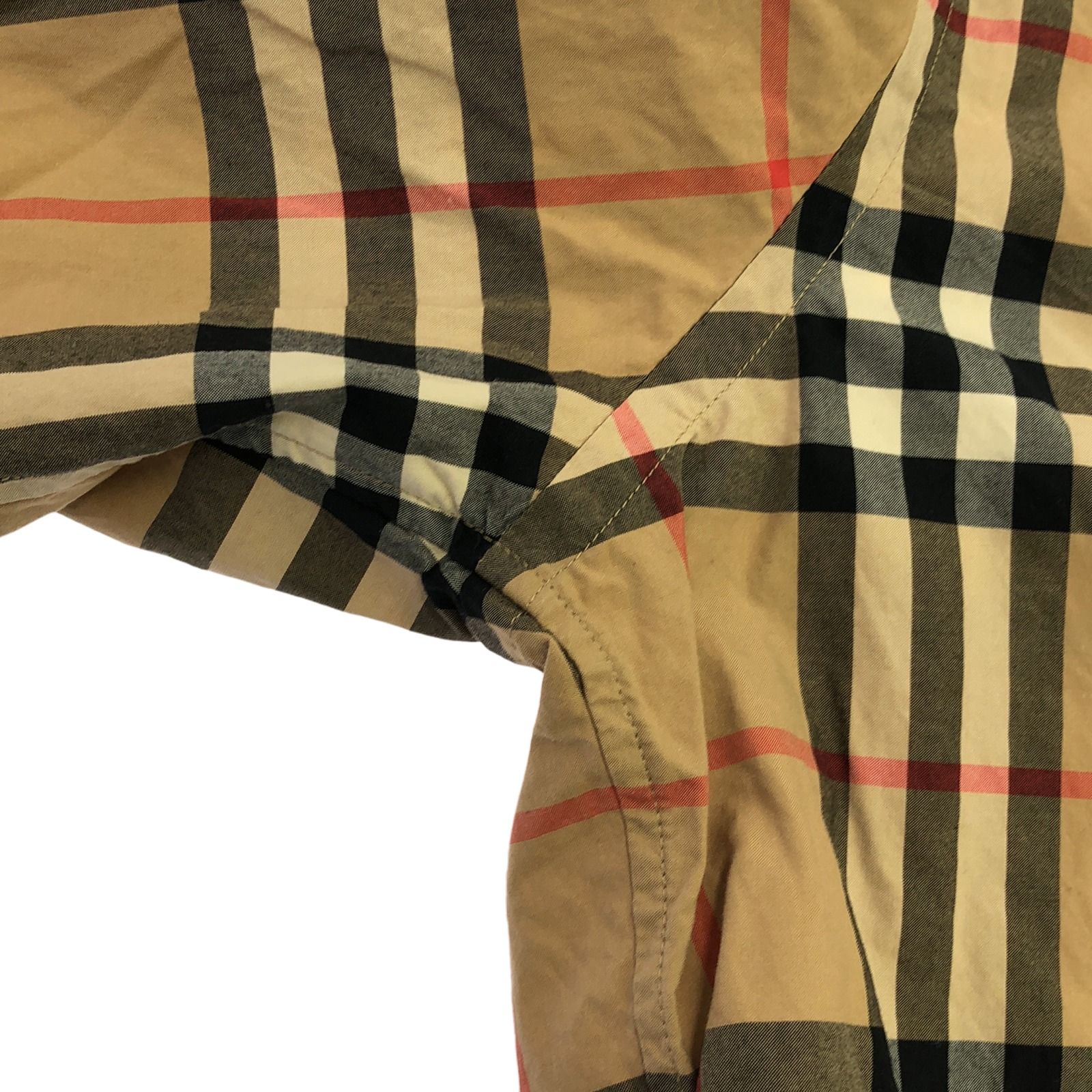 バーバリー BURBERRY