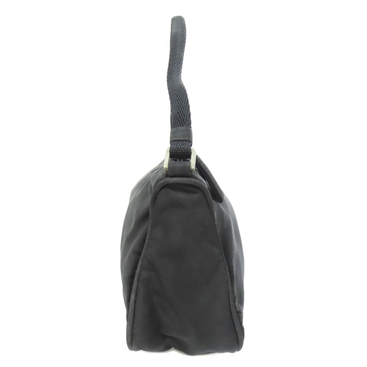 【美品✨】プラダ デカリボン ポーチ ロゴ金具 内総柄 ナイロン 黒色 美品✨】プラダ デカリボン ポーチ ロゴ金具 内総柄 ナイロン 黒色