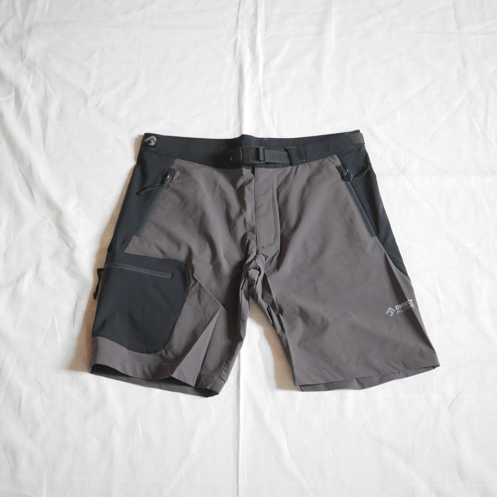 DIRECTALPINE ダイレクトアルパイン CRUISE SHORT 1.0 dark grey M サイズ クルーズショート ダークグレー  トレッキング パンツ 登山 ハイキング チェコ アウトドア ウィンドストッパー 給水速乾 ショートパンツ - メルカリ