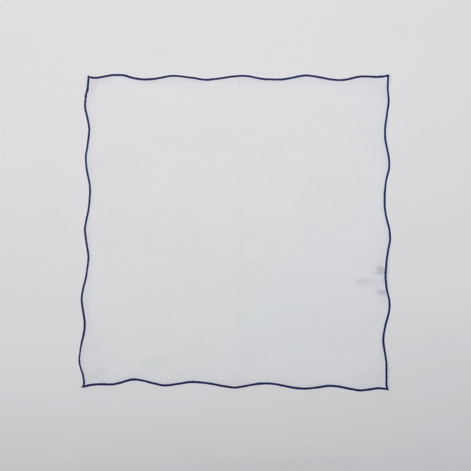  Mungai ムンガイ パイピング ポケットチーフ ハンカチ 小物