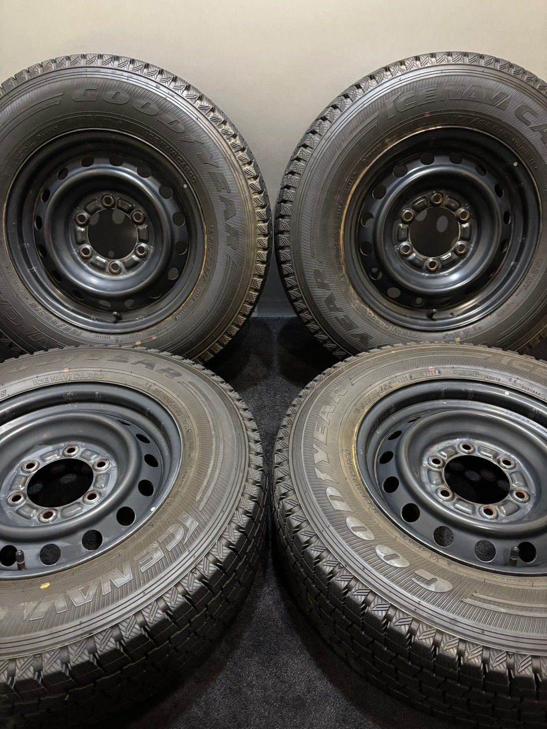 195 80R15 107 105L LT GOODYEAR ICENAVI CARGO 19年製 トヨタ 200系 ハイエース 純正 15インチ 6J 35 139.7 6H スタッドレス 4本 南7-K247