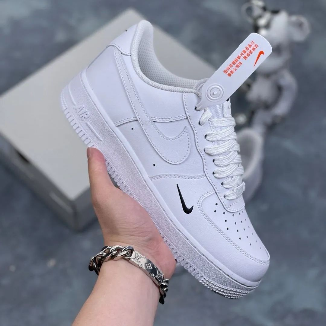 値下げします 新品 NIKE ナイキ スニーカー エアフォース NIke Air Force 1 Low スニーカー メンズ レディース ローカット 男女兼用 海外輸入品