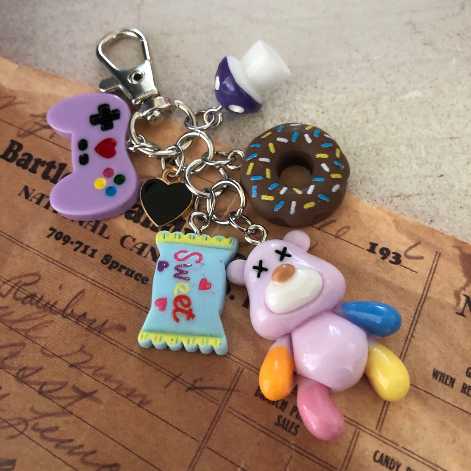売り切れ御免！じゃらじゃらキーホルダー #4 カラフルベアー ピンク 紫