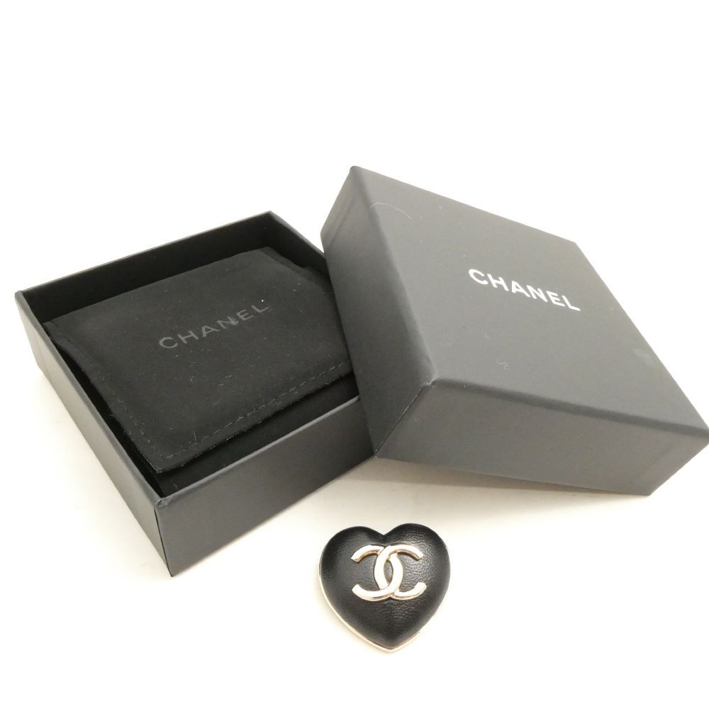 国内発送★シャネルCHANEL ハート＆ココマーク ピンブローチ★ 未使用 CHANEL シャネル ピン ブローチ 1点 ココマーク ハート