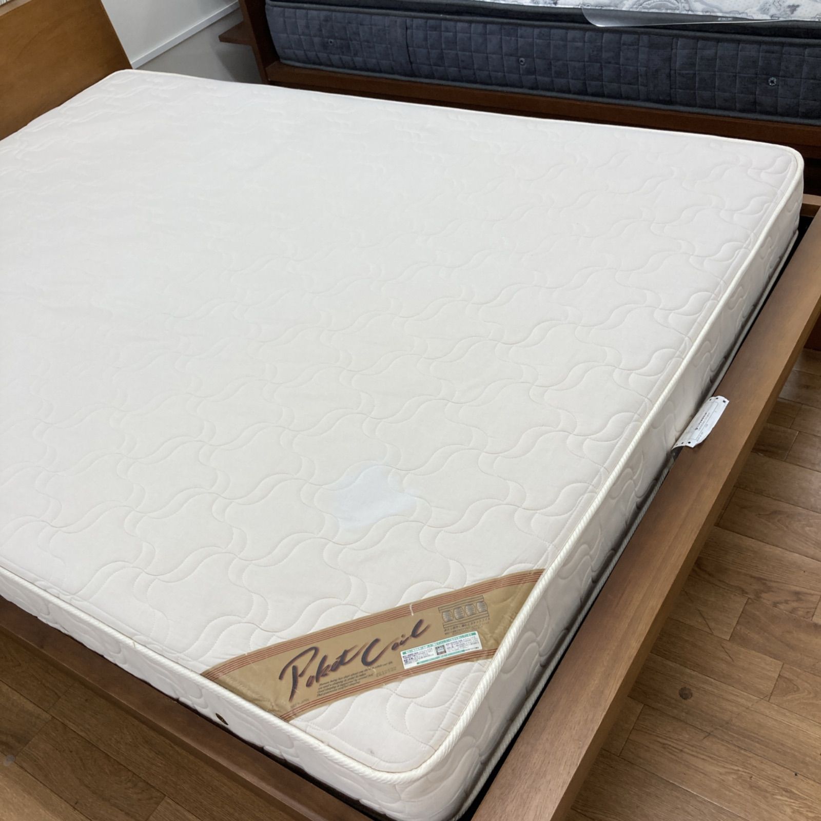 アンネルベッド ダブルマットレス MFＩ-AD001 P1050 ピアノ線ポケットコイル使用 12巻のコイルを並行/交互配列 日本製 国産 家の中まで設置無料] アンネルベッド マットレス MFI-AD001 P1050