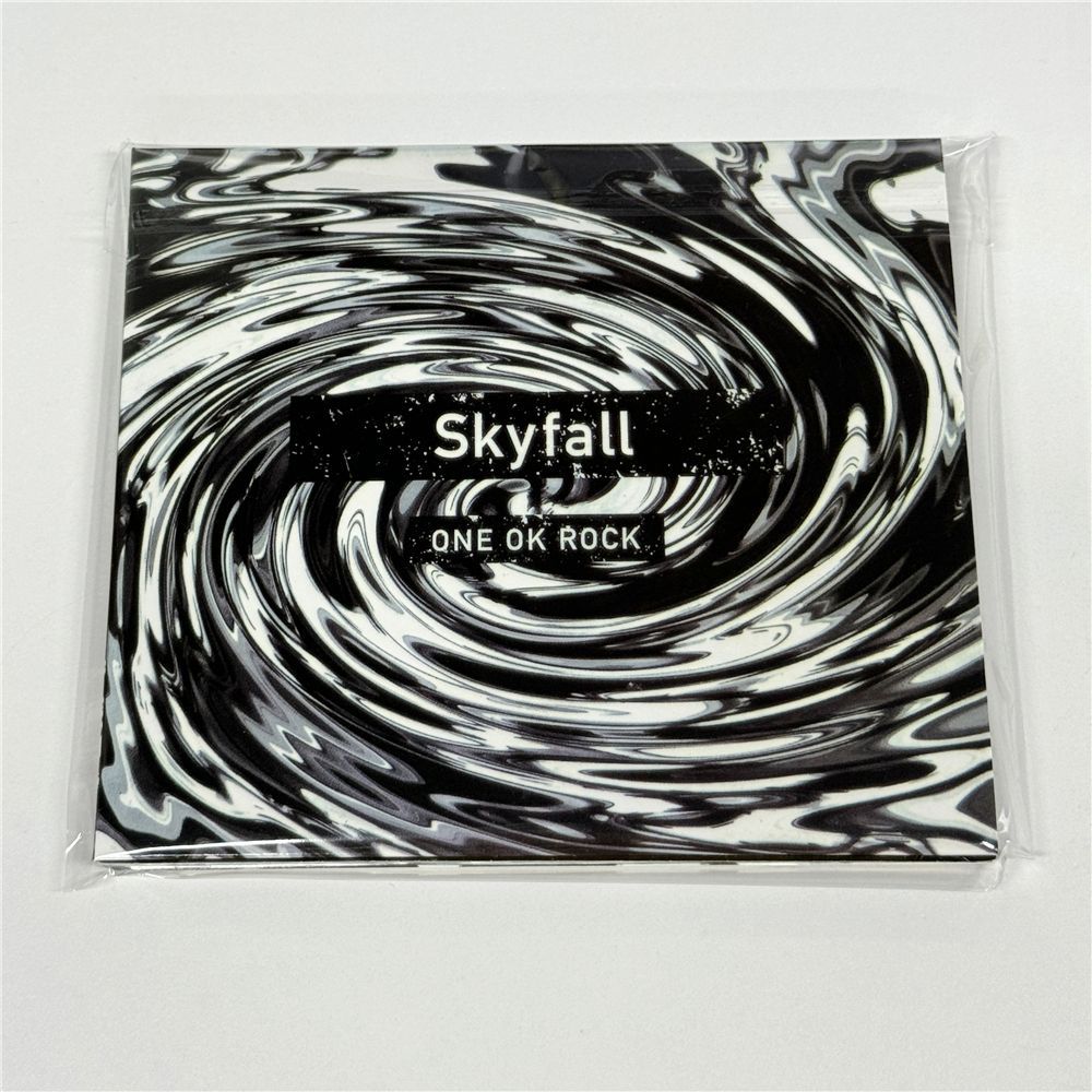 会場限定CD「Skyfall」 ONE OK ROCK - メルカリ