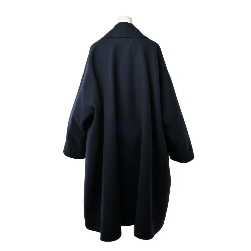 ISSEY MIYAKE 黒 ウールコート 大きな襟　冬コート ISSEY MIYAKE 黒 ウールコート 大きな襟冬コート