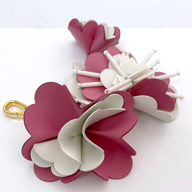 ミュウミュウ バッグチャーム ピンク ホワイト 5TL165 美品 レザー  