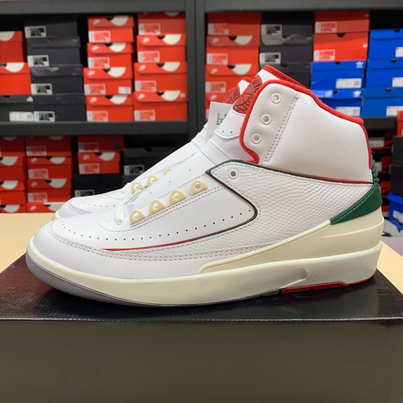 NIKE ナイキ エアジョーダン2 レトロ オリジンズ DR8884-101