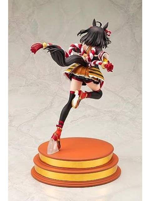 コトブキヤ [迫る熱に押されて]キタサンブラック 1/7 完成品