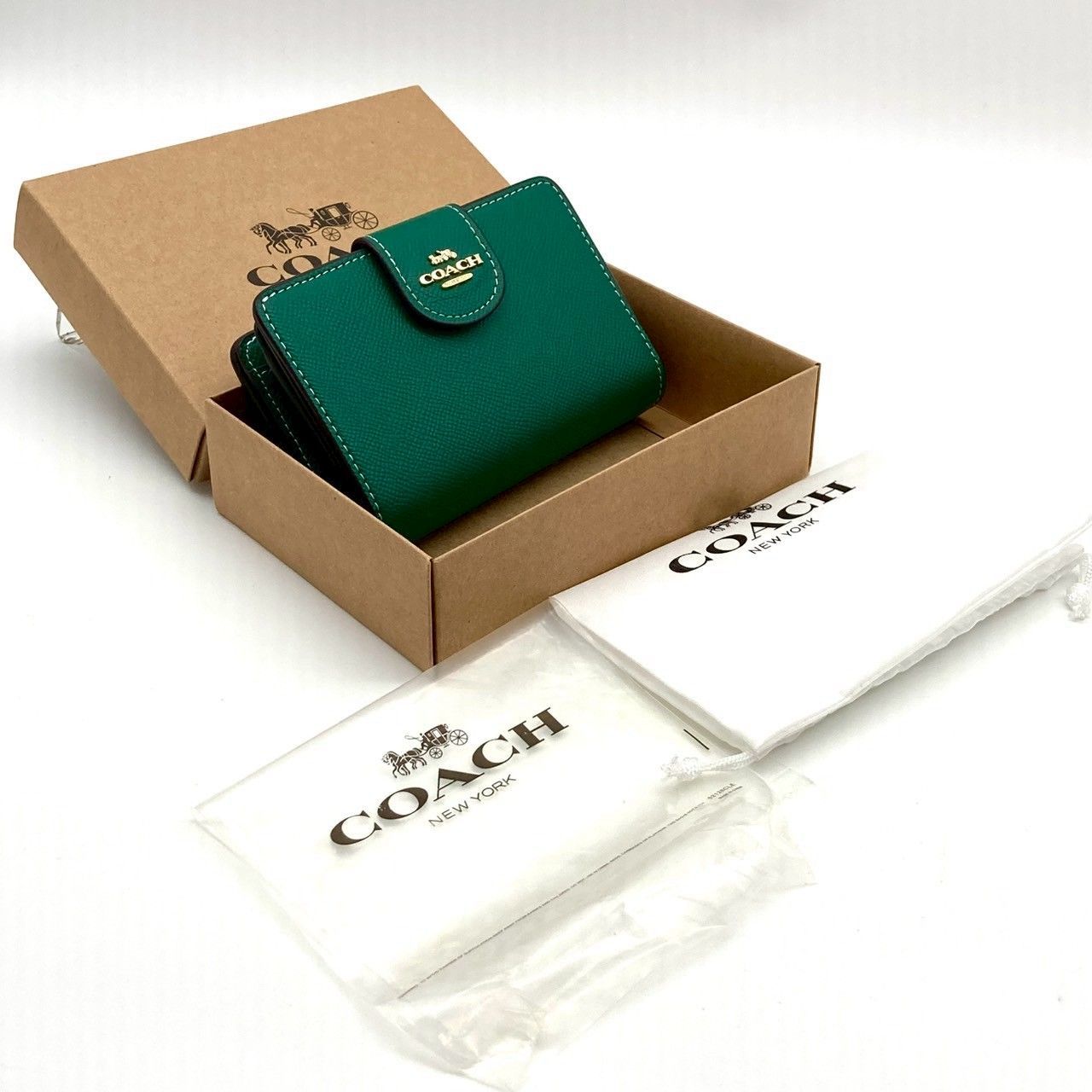 コーチ 二つ折り財布 折り財布 短財布 レザー グリーン 保管品 70908
