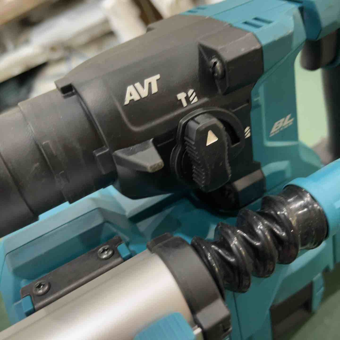 makita コードレスハンマドリル
