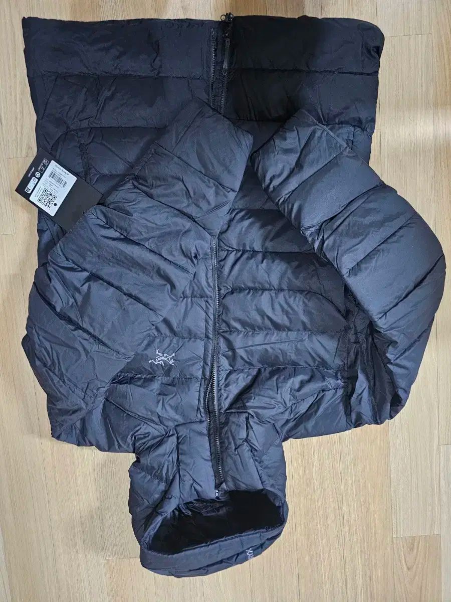 ARC'TERYX(アークテリクス) トリウム 黒 ミディアム ラージ 新品