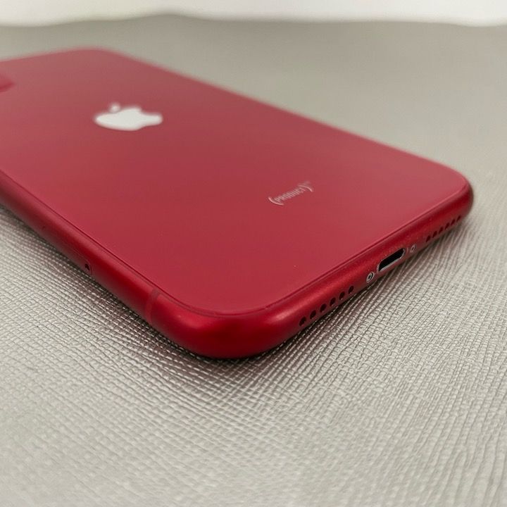Apple iPhone 11 64GB SIMフリー (PRODUCT)RED 【展示機】 - メルカリ