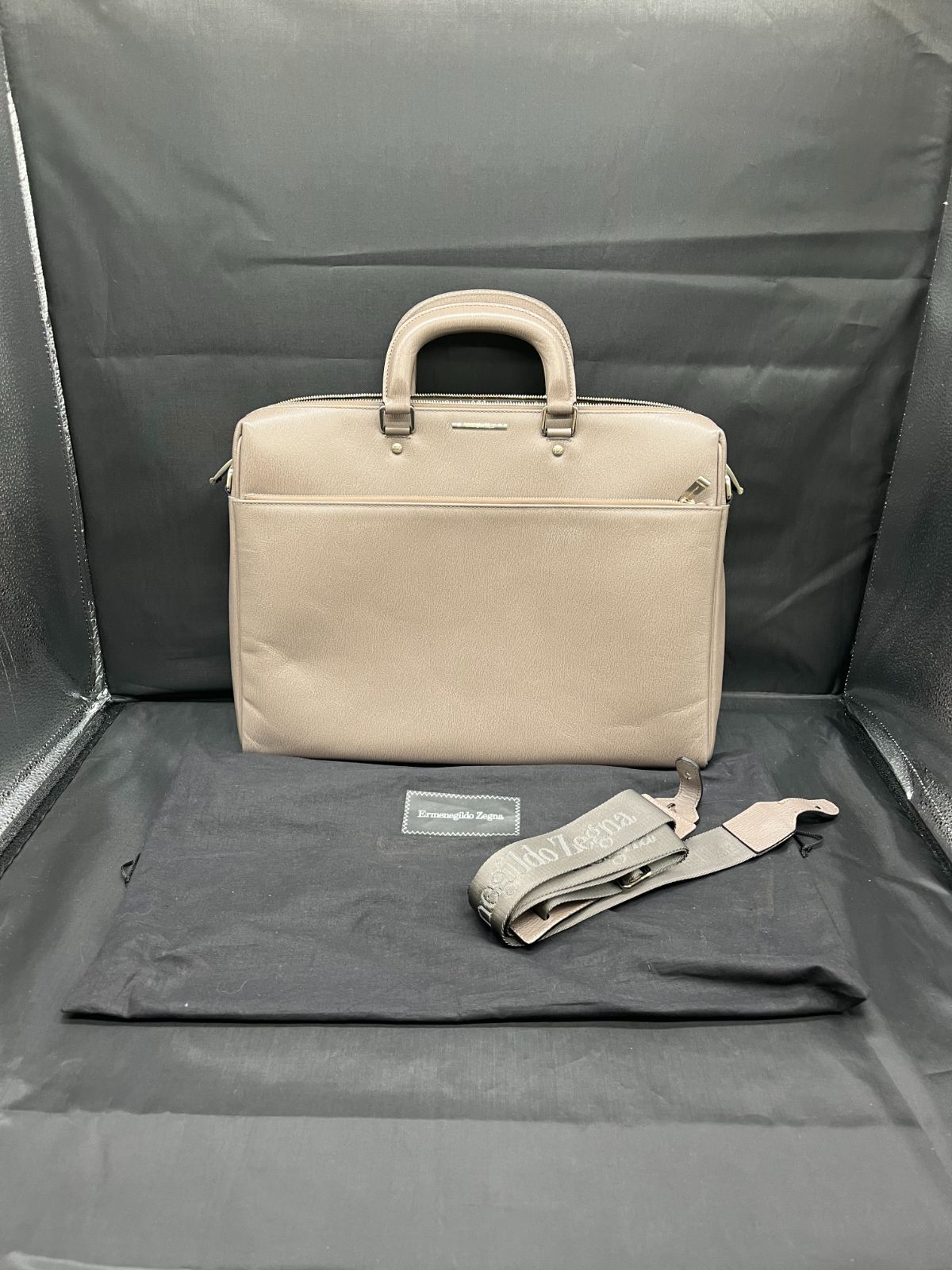 エルメネジルドゼニア ビジネスバッグ B25083525
