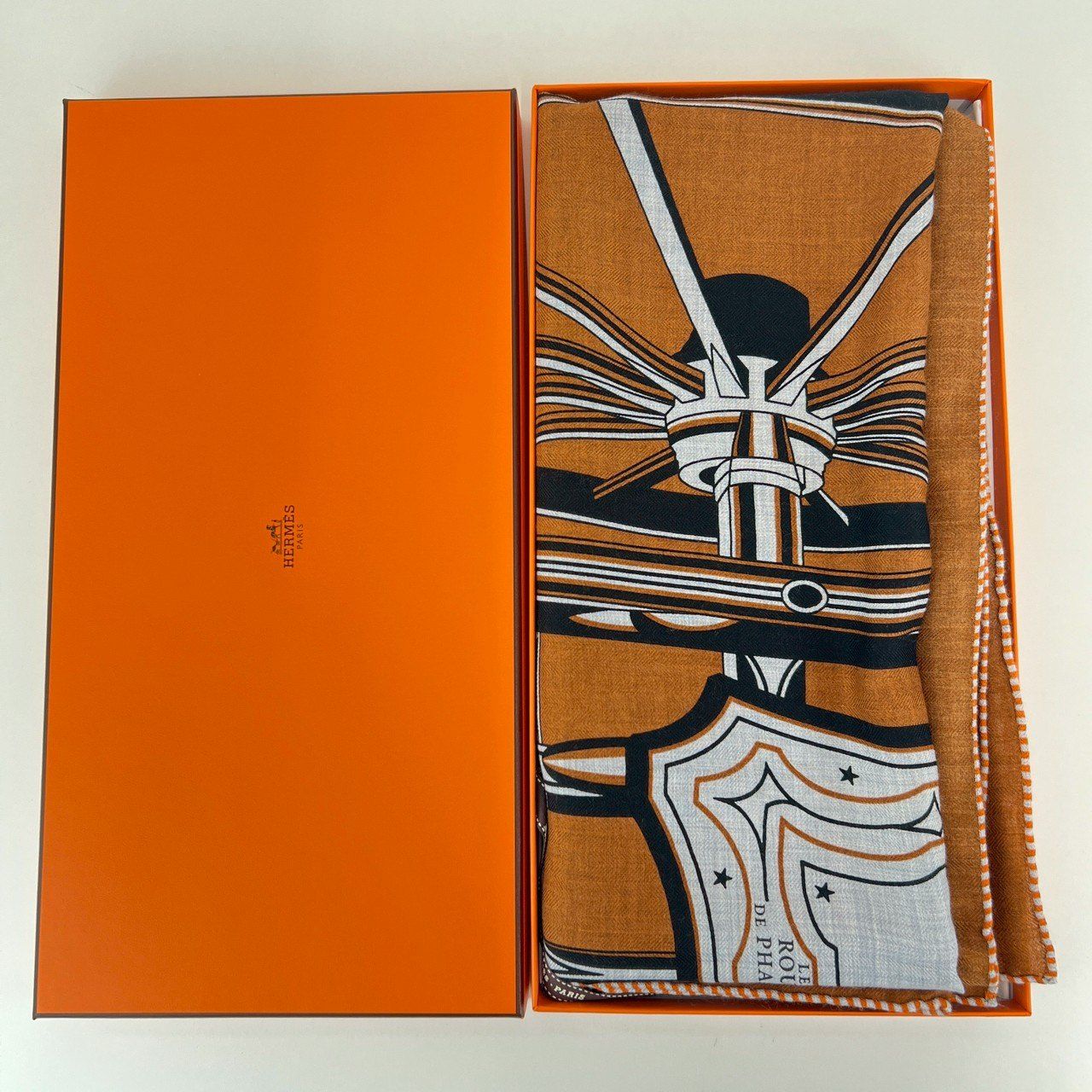 新品未使用 Hermès エルメス Châle 140 Les Roues de Phaéton  