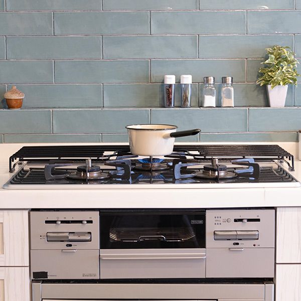 棚 コンロ奥収納