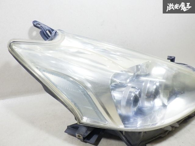 破損なし！】トヨタ純正 ZVW40W ZVW41W プリウスα 前期 LED
