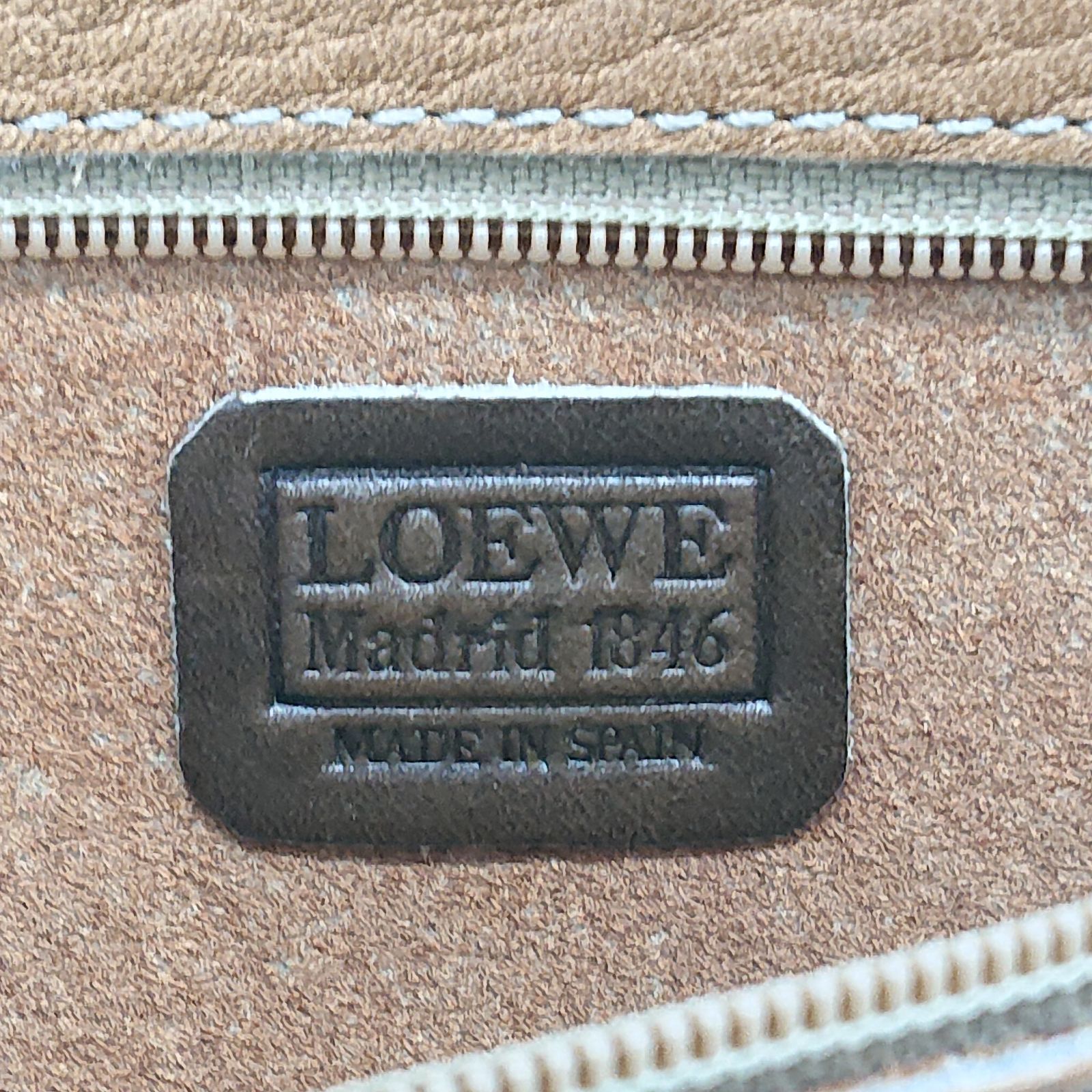 LOEWE ロエベ アナグラム ポーチ マルチケース カードケース　ブラウン　カード