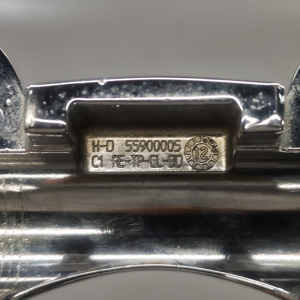 ハンドルクランプ