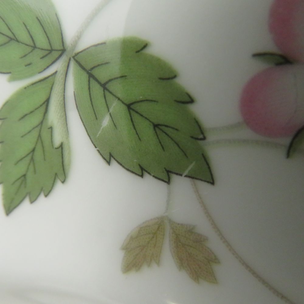  ウェッジウッド ワイルドストロベリー 中皿 大皿 セット 22 cm 27 cmプレート 旧刻印 黒壺 皿 食器