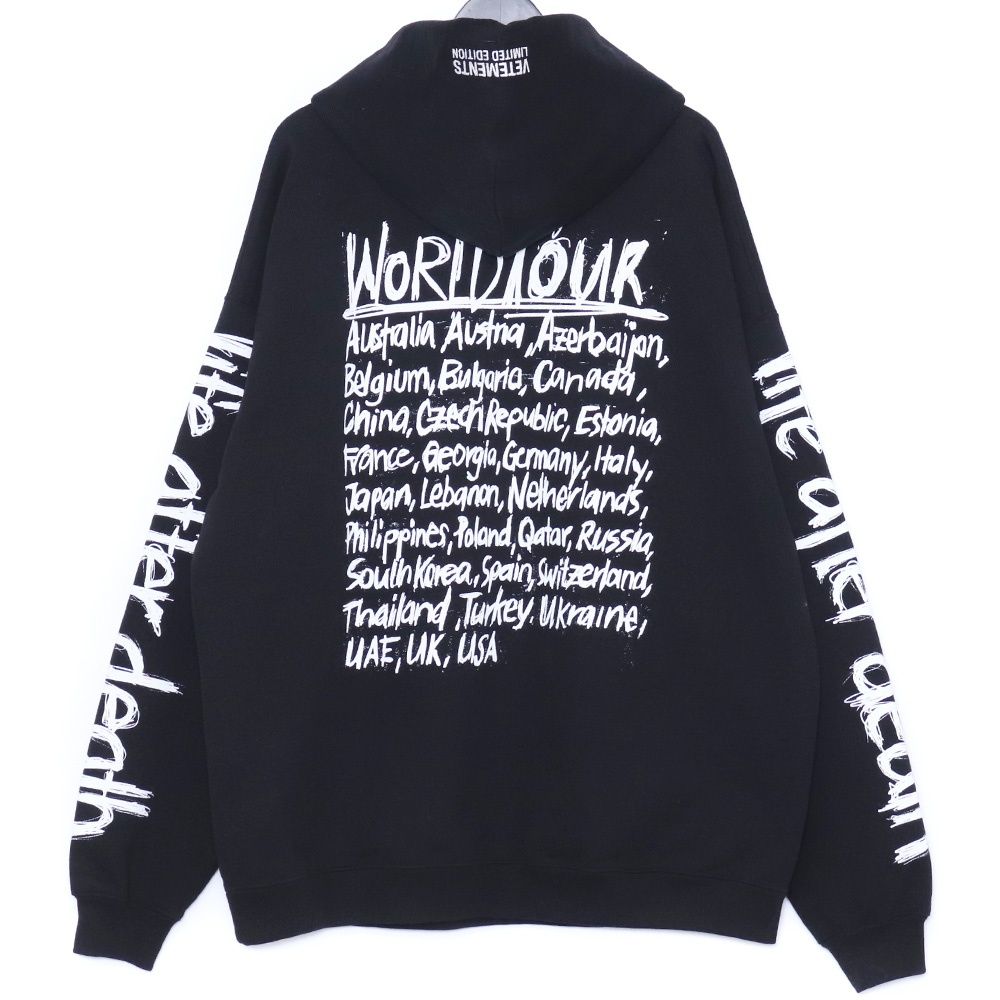 中古】<br>VETEMENTS <br>WORLD TOUR LOGO HOODIE ロゴ バック 
