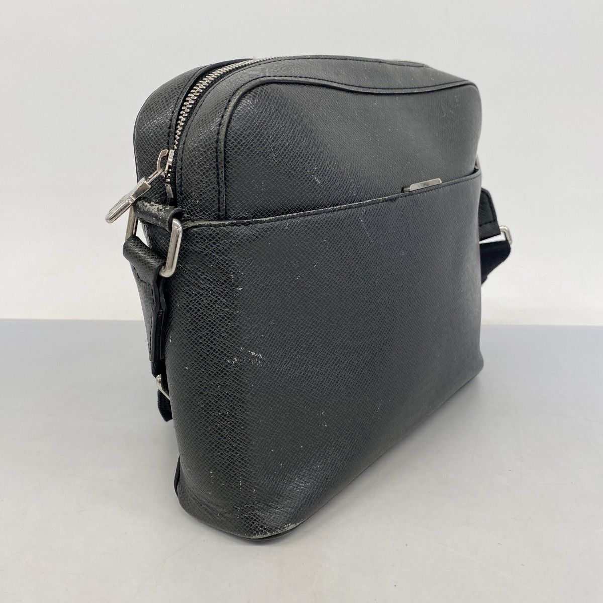 美品⭐️ルイヴィトンメンズ タイガアントンメッセンジャーPM LOUIS