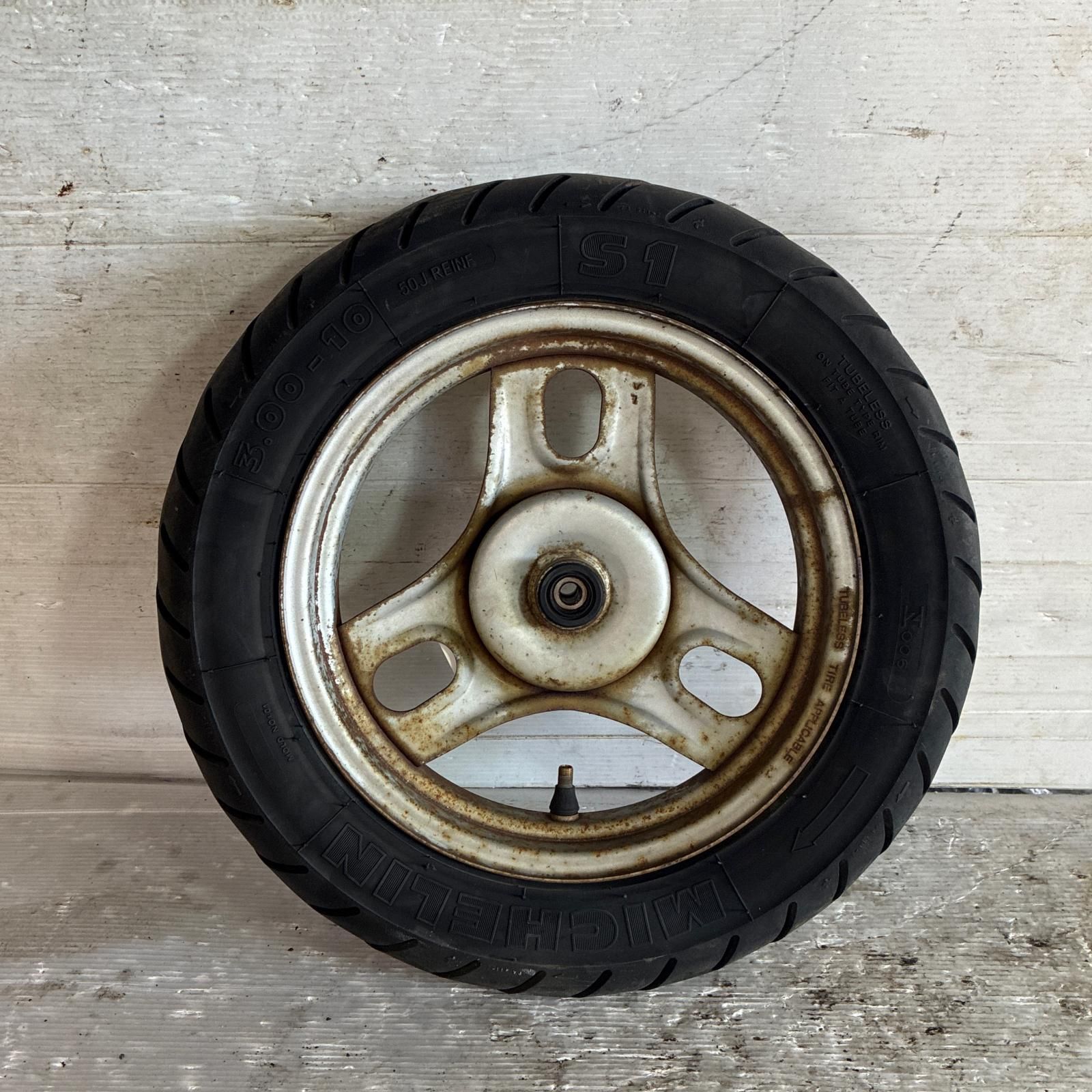 フェラーリ スポーツ自転車 28インチ　埼玉県引き渡し フェラーリ スポーツ自転車 28インチ 埼玉県引き渡し