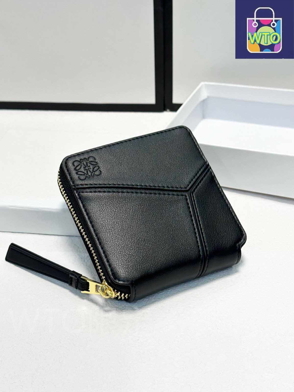 Loewe レザーウォレット　ブラック　高品質で実用的なデザイン！新品未使用品 今日特価】Loewe レザーウォレット, マルチカラー, 高品質で実用