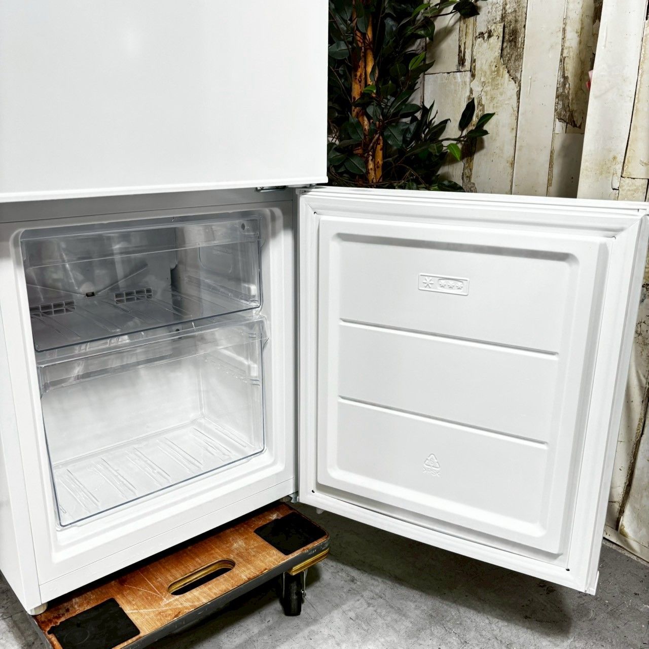 ニトリ 冷蔵庫 NTR-140WH 140L 2025年式 極美品 大阪配送 ニトリ 冷蔵庫 NTR-140WH 140L 2025年式 極美品 大阪配送 【公式通販】