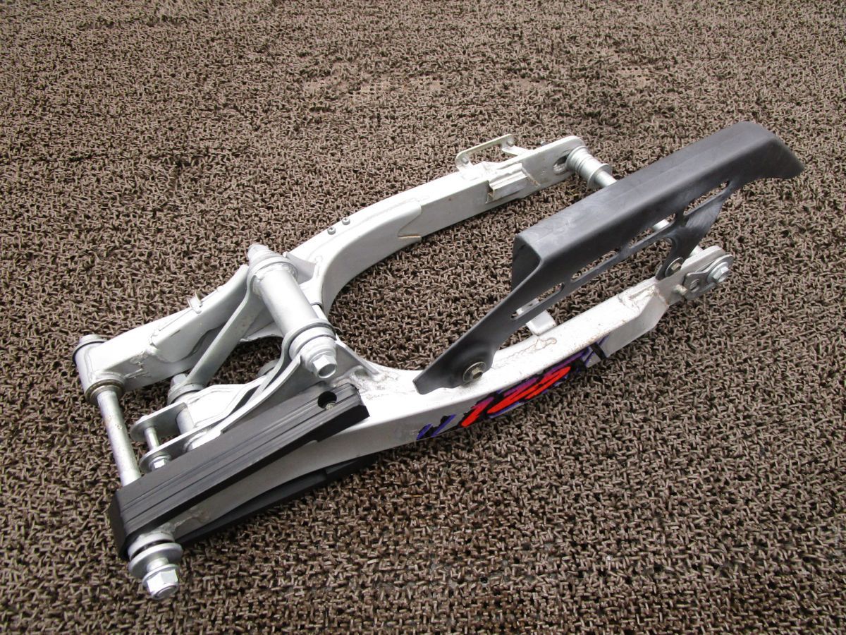 TS125R スイングアーム リンク リアアクスルシャフト □A5558 SF15A スズキ F115 キャブ車 動画有