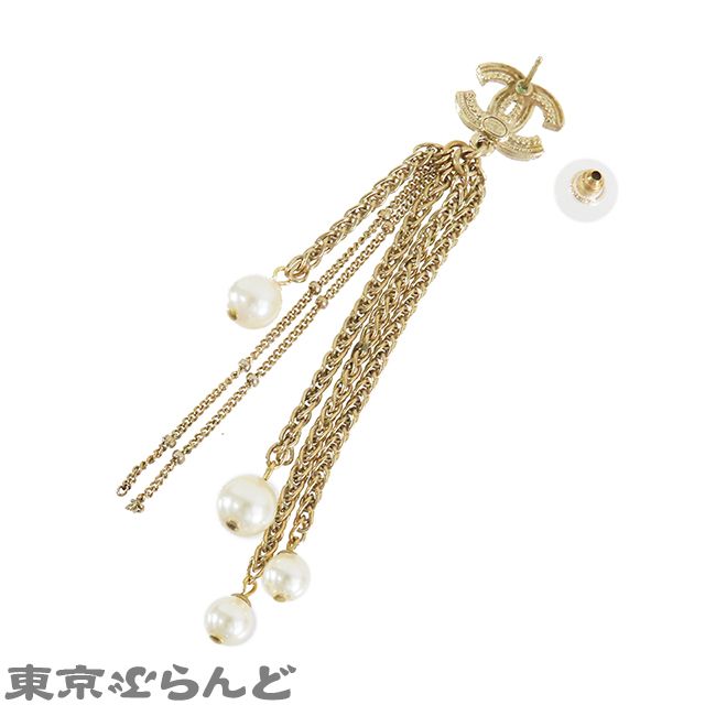 CHANEL 片耳ピアス　ゴールド✖️パール CHANEL シャネル ココマーク ラインストーン ピアス 片耳のみ