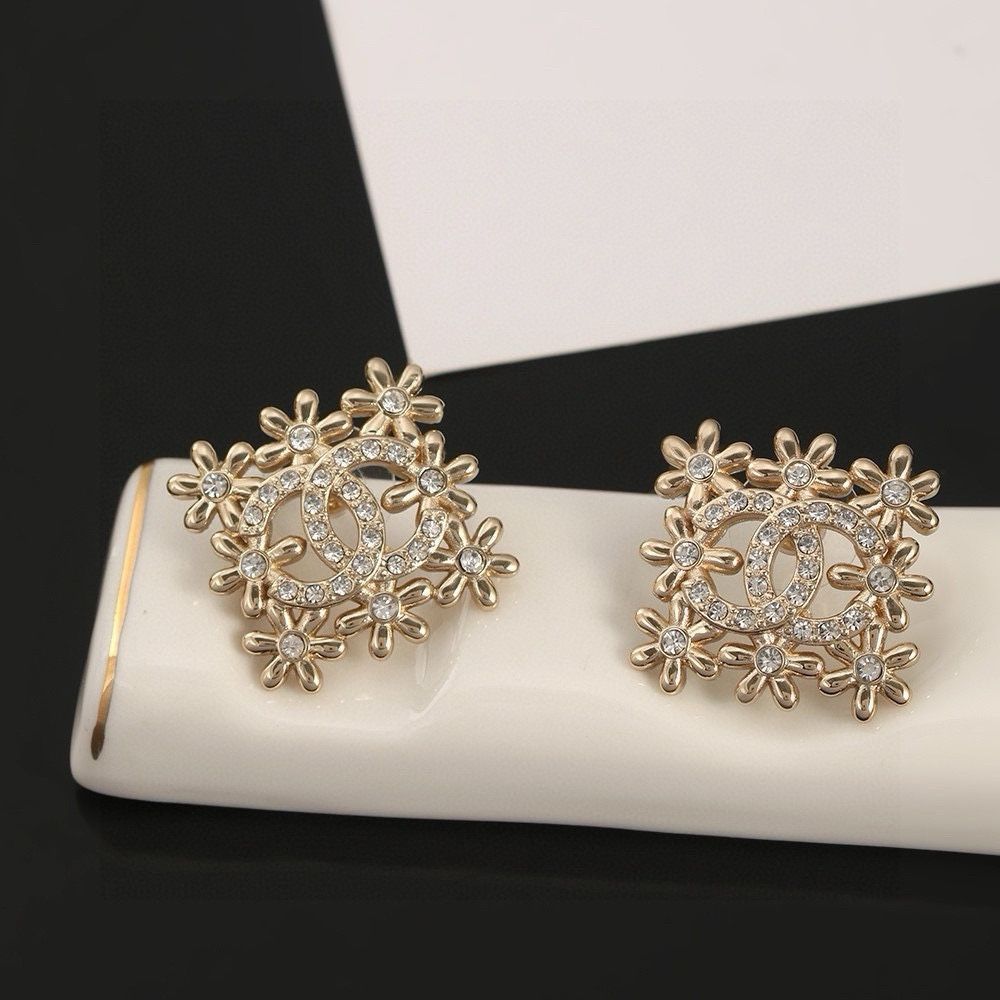 【お買得品！】シャネルCHANELイヤリング シャネル CHANEL イヤリング ココマーク B24K CHANEL EARRINGS