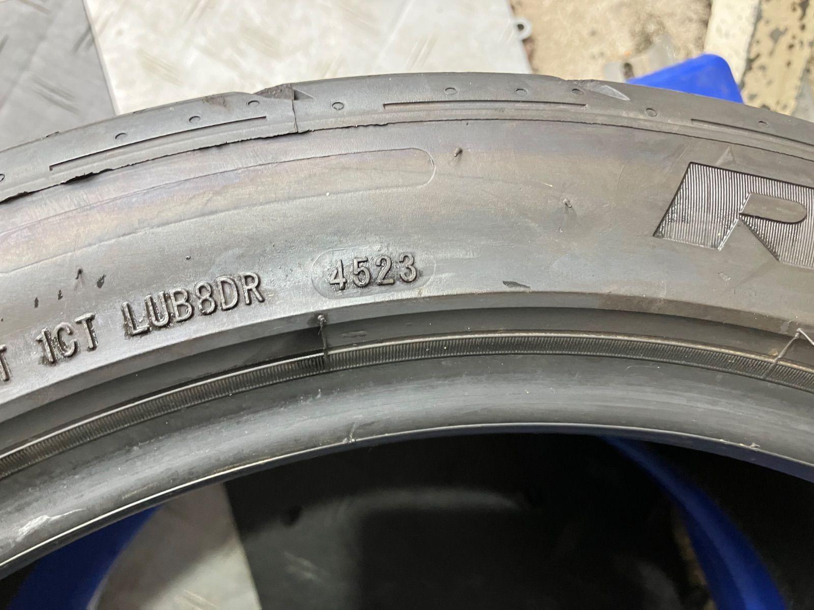 TW240 シバタイヤ