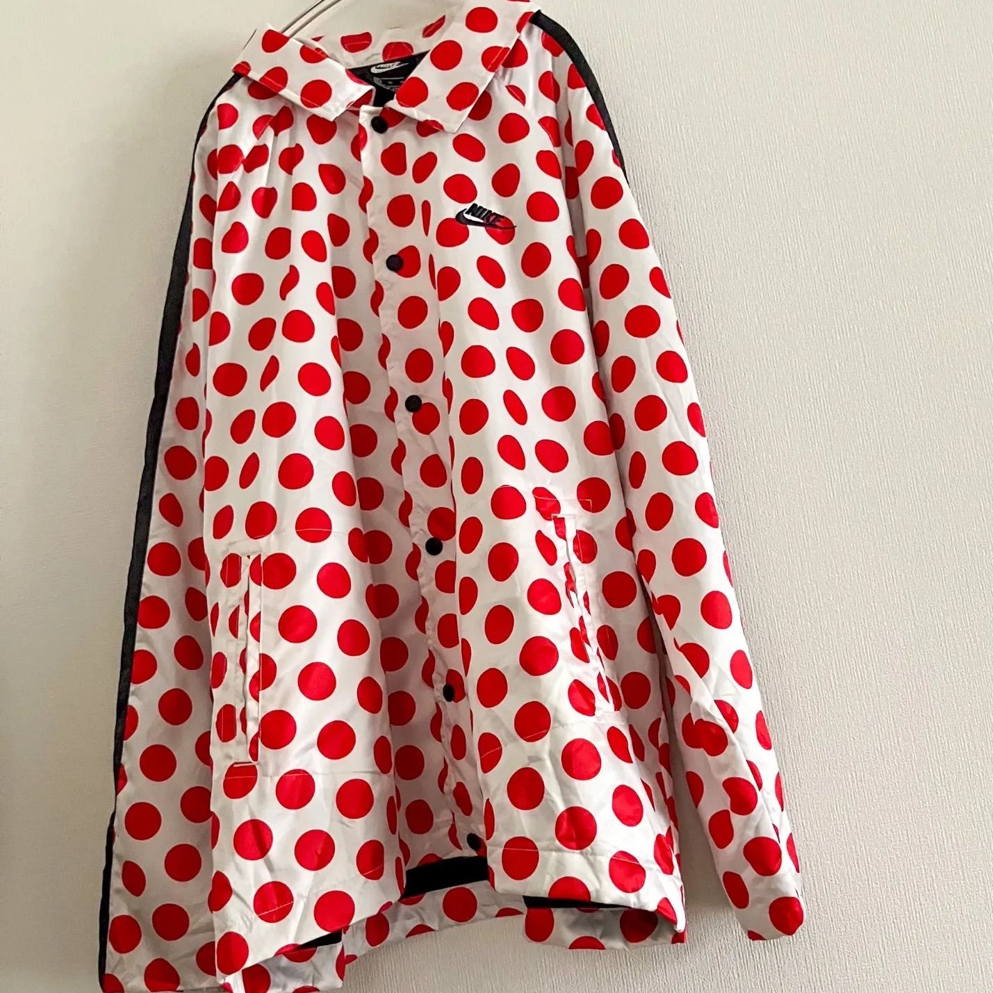 NIKE ナイロンジャケット y2k TECH city 水玉 ドット NIKE ナイロンジャケット y2k TECH city 水玉 ドット 2025年最新】00s