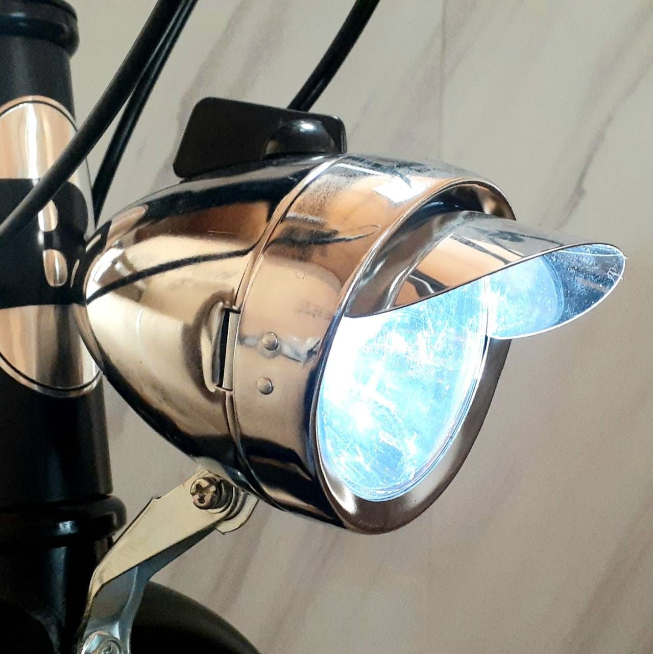 シックでレトロ感満点の自転車LEDライト「砲弾ライト」 フロント用