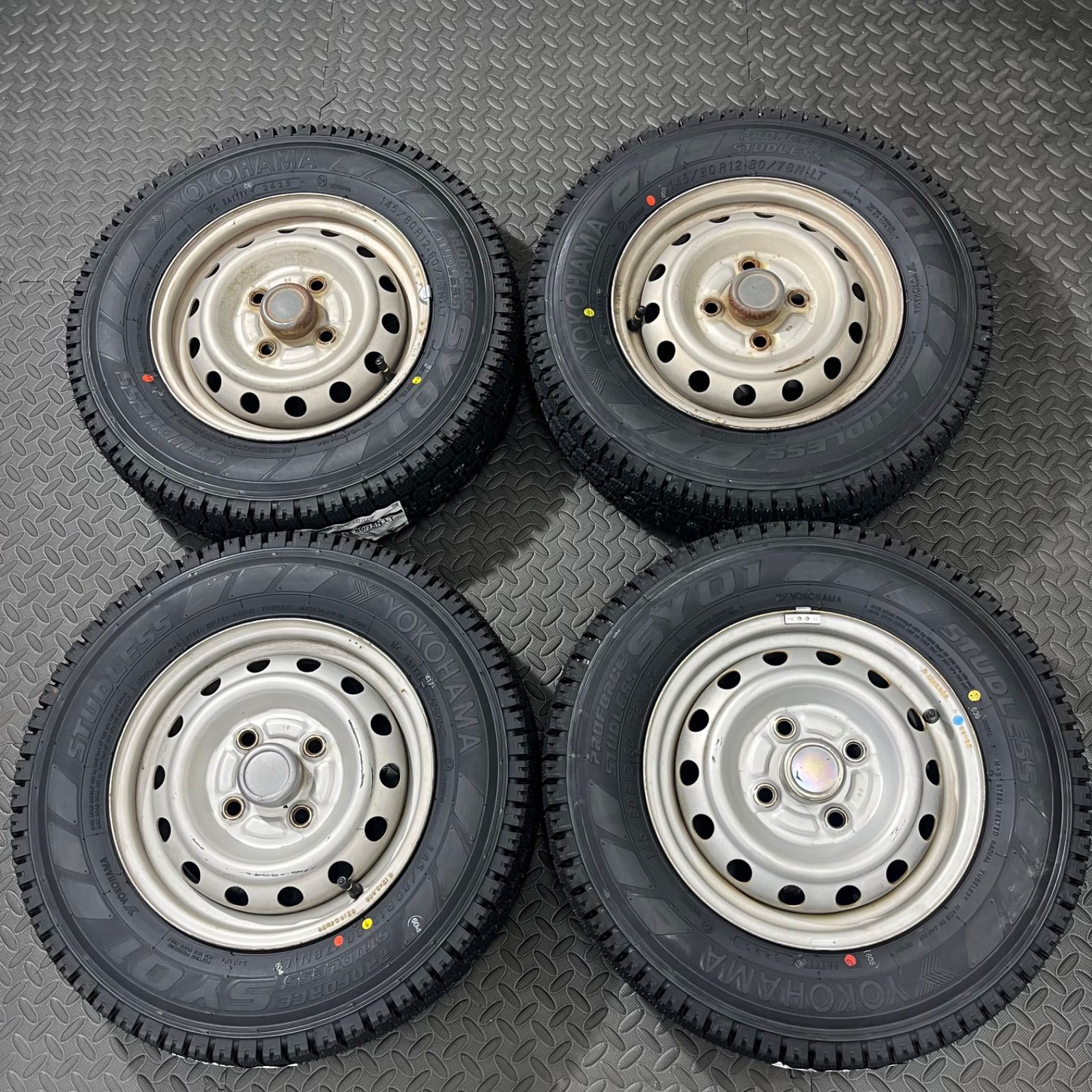 25年製 タイヤ 145 80R12 80 78N LT ヨコハマ SY01V 三菱 ミニキャブ 日産 クリッパー U61 U71 スタッドレスタイヤ 冬タイヤ 1059C