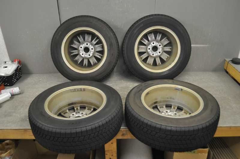 送料無料。 スタッドレスタイヤ 2021年製 195|65 R15 15×6.5J 50 5H PCD112 4本セット 1KCBZ ゴルフ7 5G型 BLIZZAK VRX3 s020437H 全国送料無料でお届け☆ 。