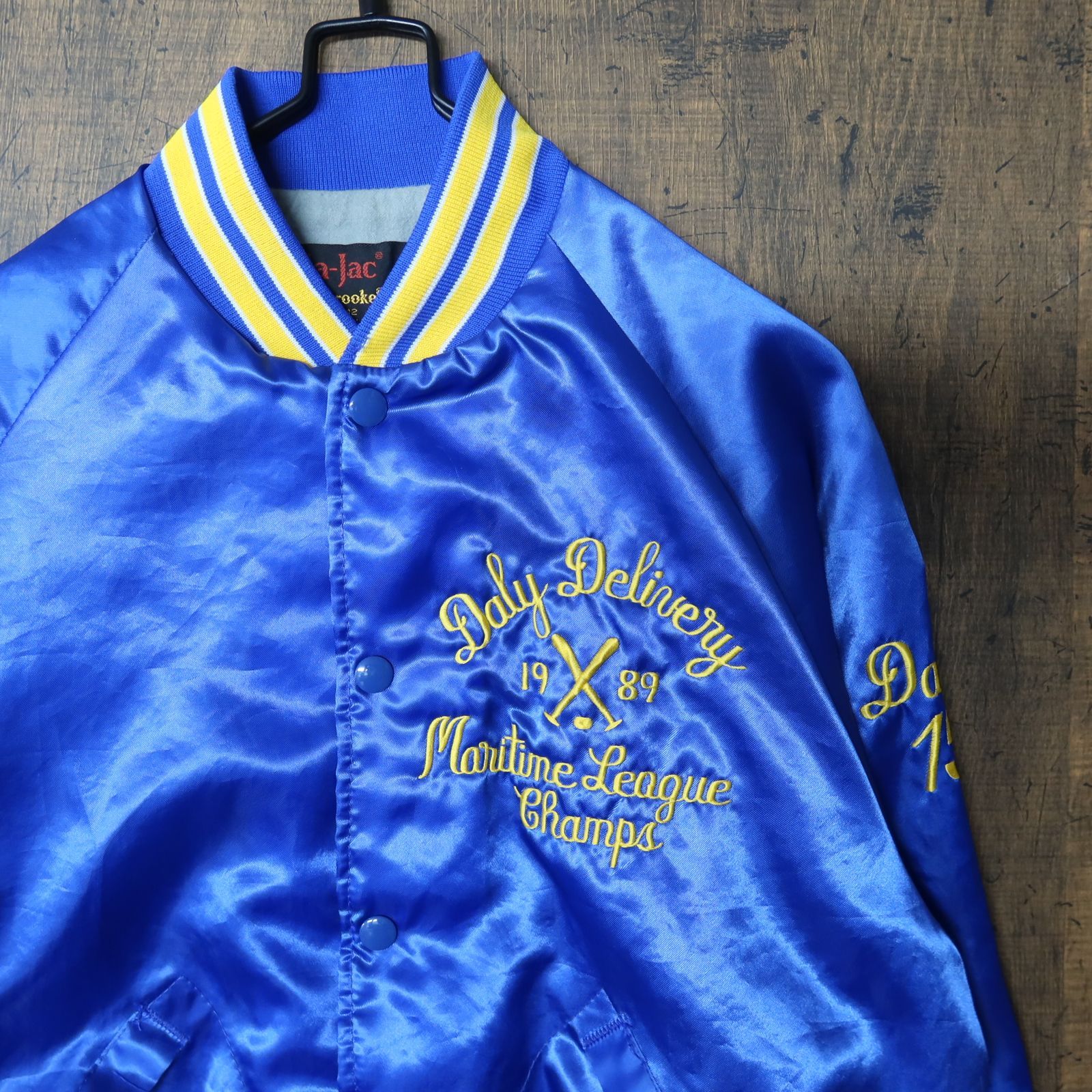 80s 刺繍デザインスタジャン