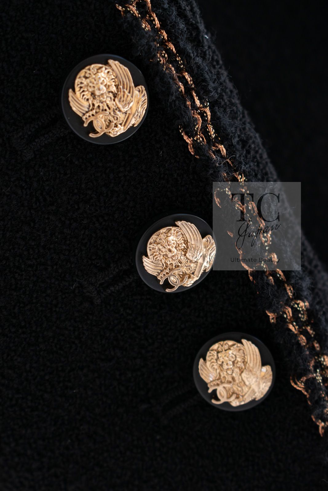 シャネル ジャケット CHANEL ブラック ゴールド ライン トリム ウール ブレザー 定番 カール ラガーフェルド作品 超 34 42 CAMPINGPARCCENTRAL_COM