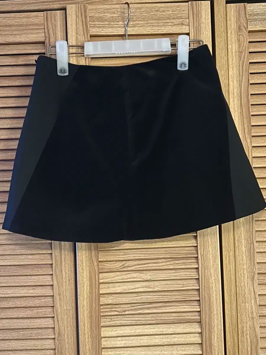 LUCKY CHOUETTE ラッキーシュエトゥ ブラック ミニスカート 36 55