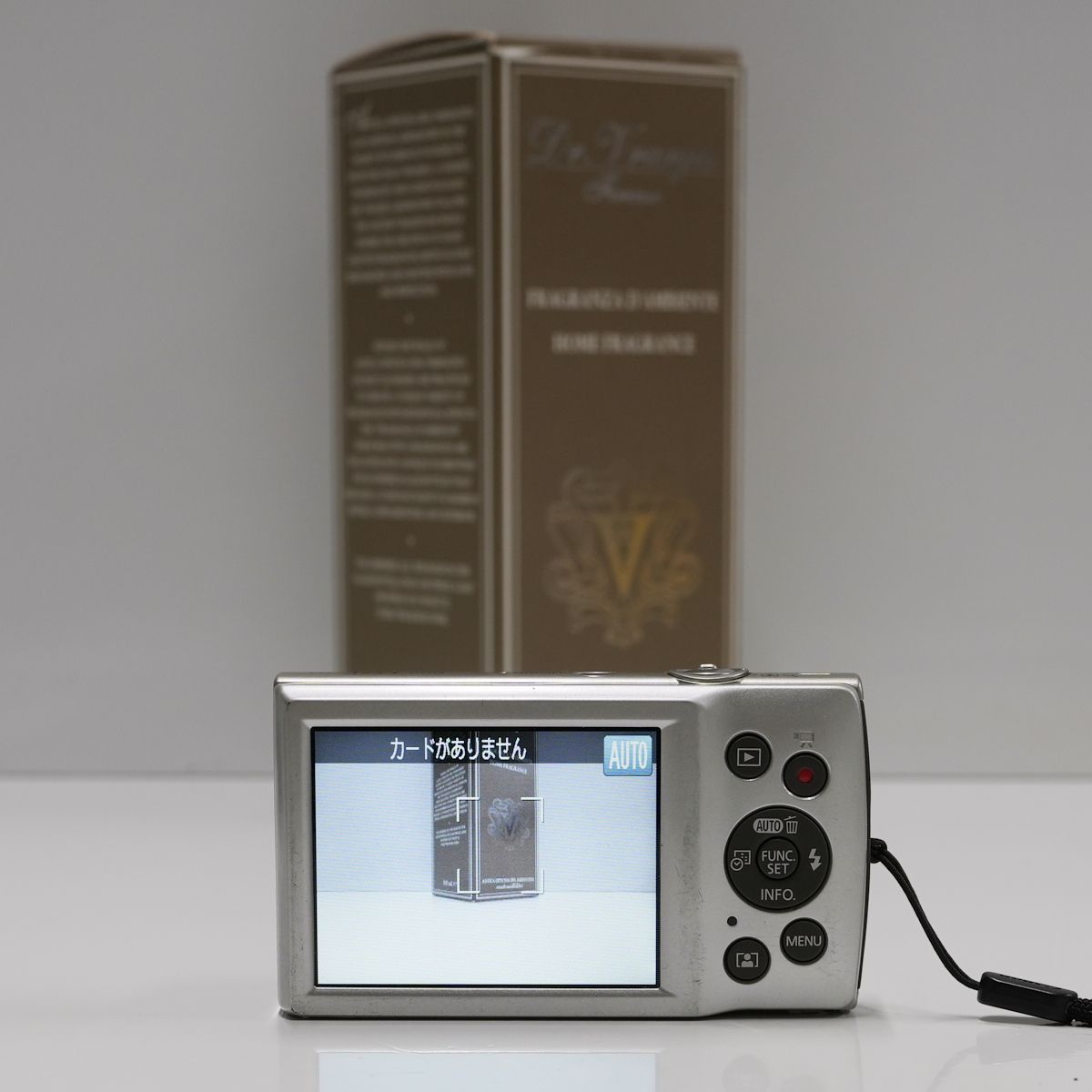 Canon IXY 200 USED美品 コンパクトデジタルカメラ 光学8倍ズーム 