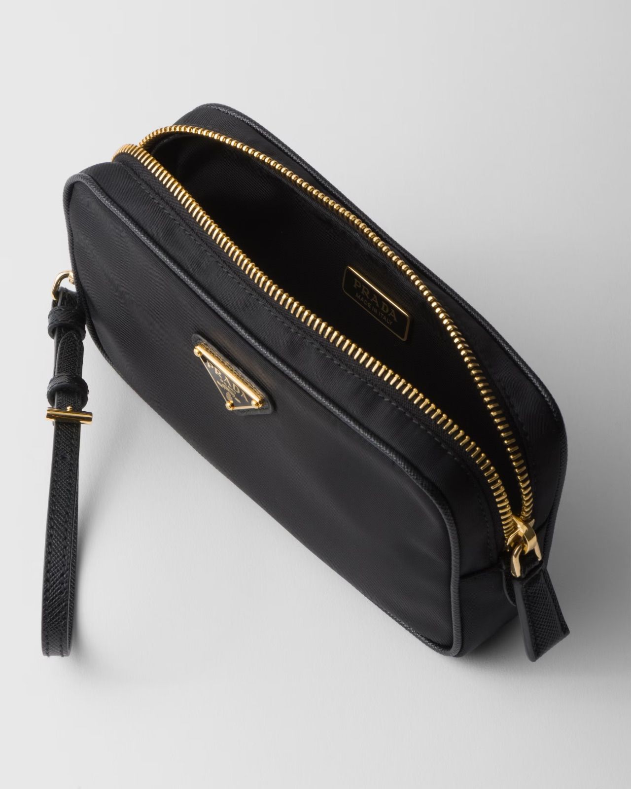 PRADA プラダ Re-Edition 1978 Re-Nylon サフィアーノレザー