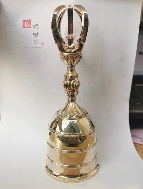 【修縁堂】密教法具 空海大師飛行法器 五鈷金剛鈴 鐘 真鍮製 19cm 修縁堂】密教法具 空海大師飛行法器 五鈷金剛鈴 鐘