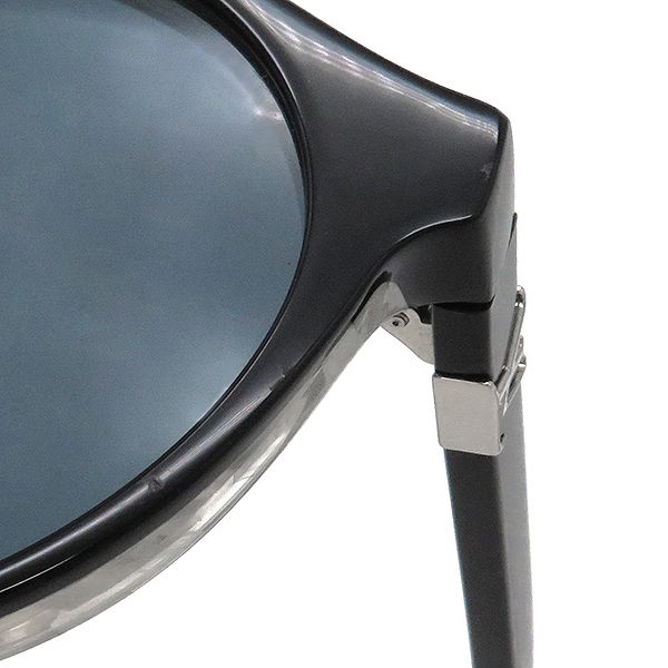 Louis Vuitton マーブルブラック サングラス 中古・古着通販】LOUIS VUITTON (ルイ ヴィトン) サングラス