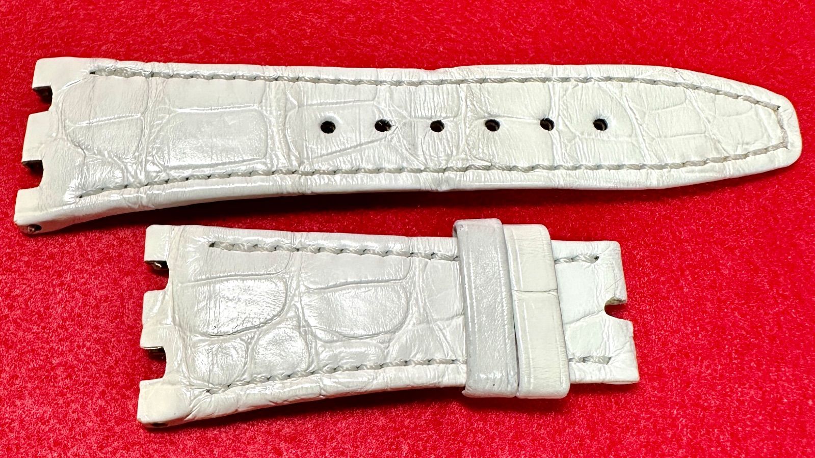 AUDEMARS PIGUET オーデマピゲ  純正 レザーベルト  ホワイト  レディース 時計ベルト AUDEMARS PIGUET - Audemars Piguet(オーデマピゲ) 時計ベルト