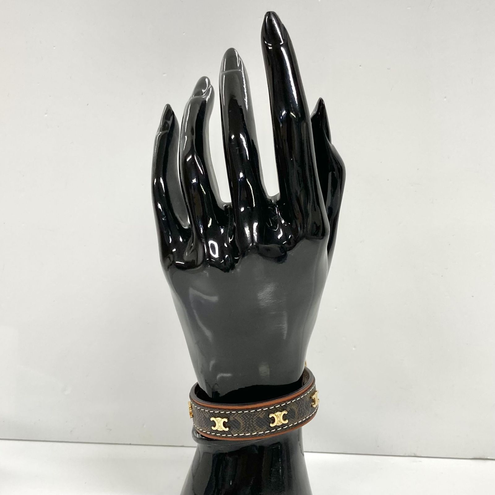 セリーヌ CELINE トリオンフ レ・キュイール ブレスレット マカダム
