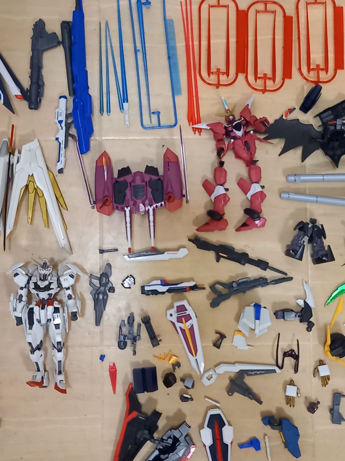 組み立て済み HG８体